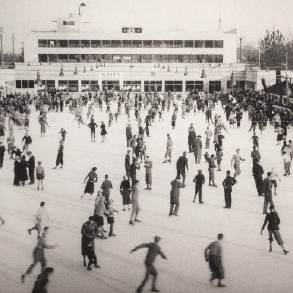 K historii dvou zimních stadionů v Praze