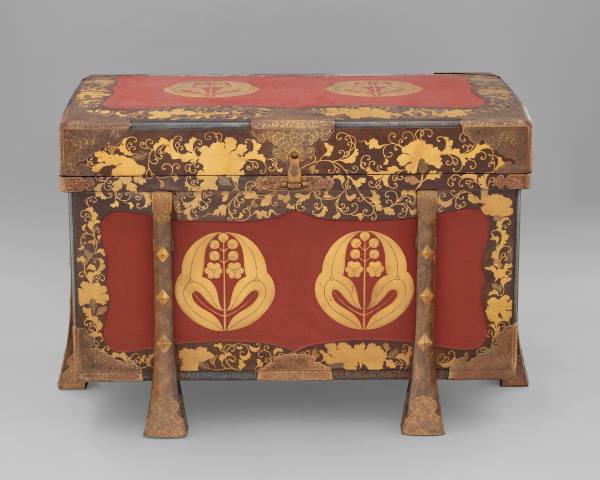 Chest with the aristocratic crest of the Mōri family, Japan, first half of the 19th century
